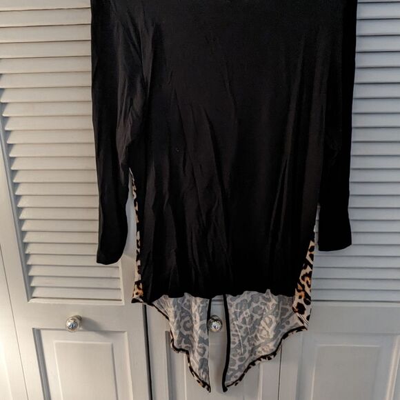 Ruby Rd. Top Women's sz S Tie-hem Leopard Print Stripe Knit Gold Stud 3/4 Sleeve - Picture 3 of 6